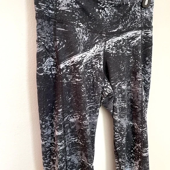 Champion | Black/Gray Galaxy Leggings | Size Small - Picture 5 of 7